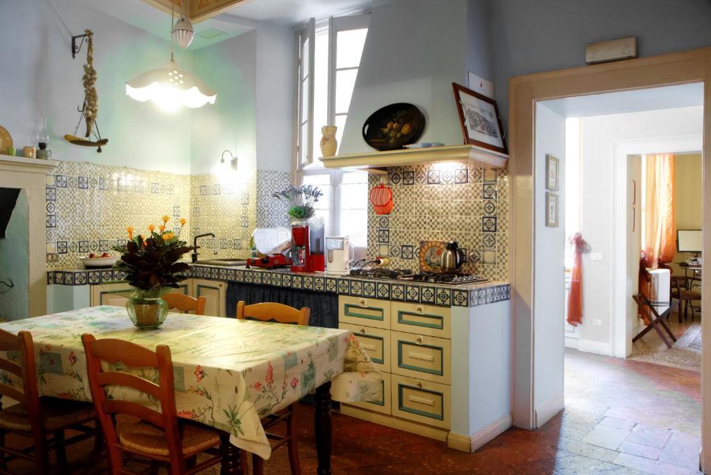 Guesthouse Alba Citta Alta Bergamo Szoba fotó